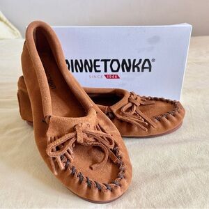 Kids brown genuine Minnetonka moccasins size 4